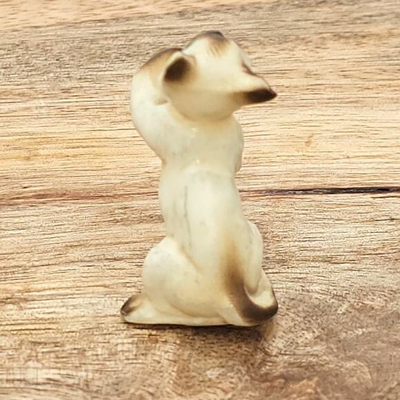 Tiny Dollhouse Vintage Siamese Cat Ceramic Miniature Figurine - Picture 4 of 5